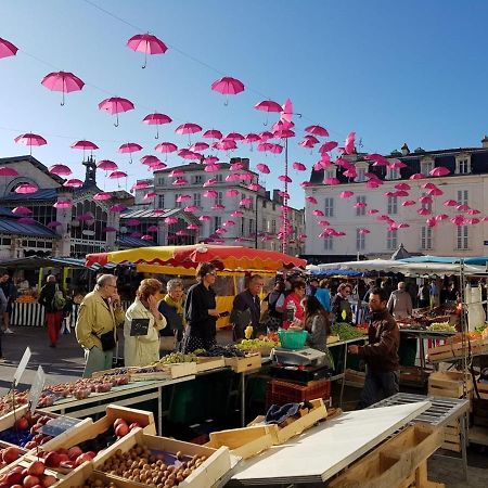 Studio Renove Au Coeur De La Rochelle, Marche A 25M, 2 Personnes, Wifi - Fr-1-535-43 拉罗歇尔 外观 照片