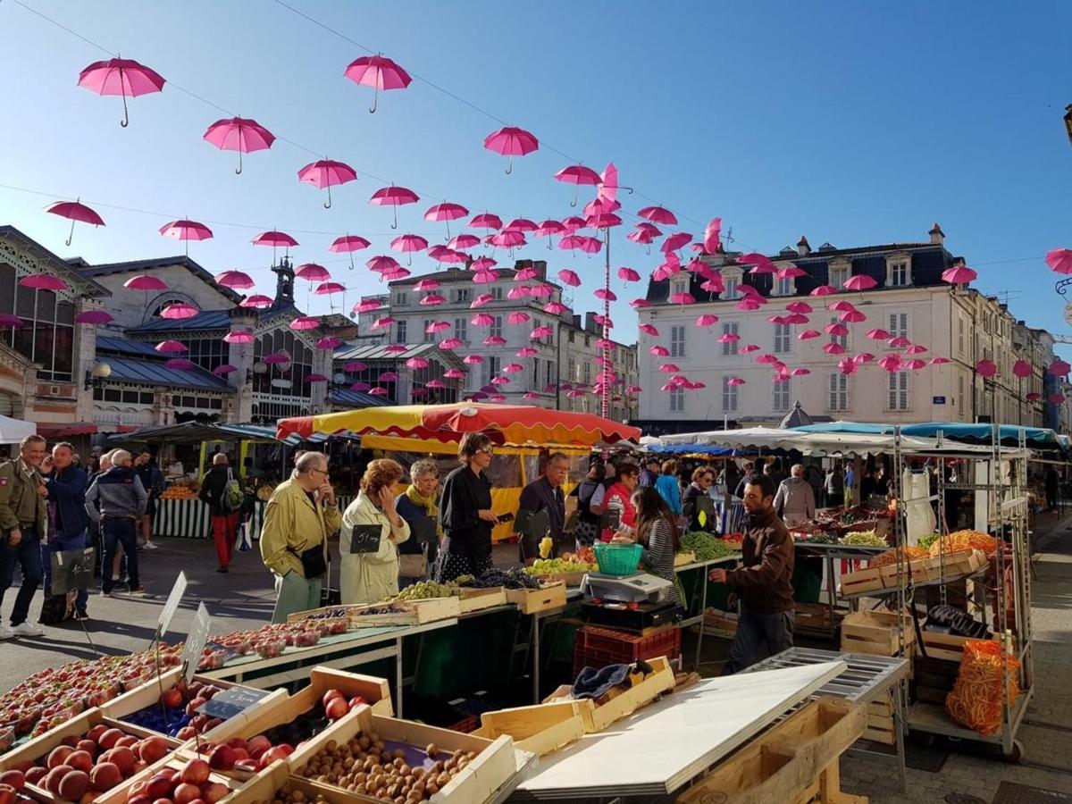 Studio Renove Au Coeur De La Rochelle, Marche A 25M, 2 Personnes, Wifi - Fr-1-535-43 拉罗歇尔 外观 照片